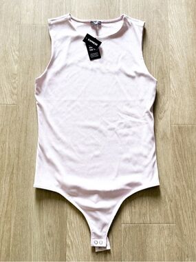 NWT Express Ribbed Sleeveless Bodysuit M